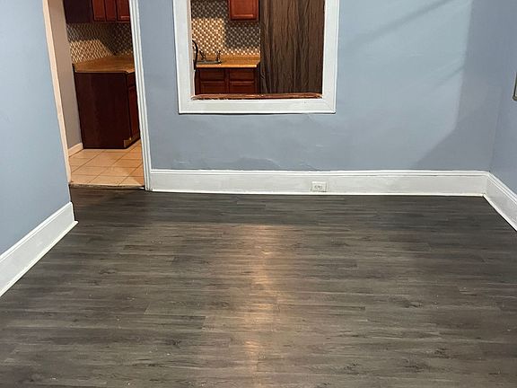 3rd image of 530 N Allison St #530