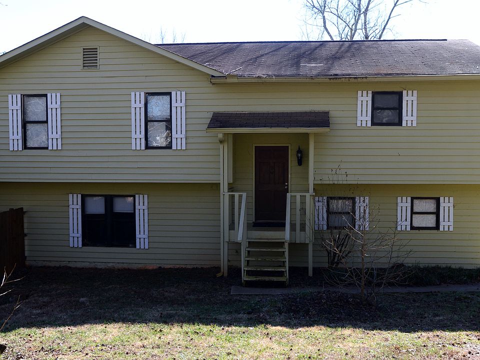 1st image of 588 Hearth Pl