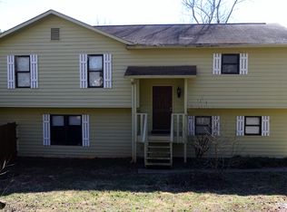 588 Hearth Pl, Lawrenceville, GA 30043