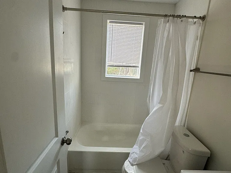 2901 Nathan Ave #B-411 — Photo 16