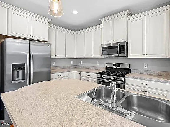 2223 N Okeeffe Ln — Photo 9