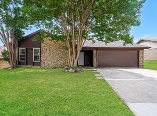 6524 N Park Dr, Watauga, TX 76148