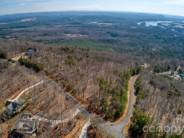 430 Sierra Trace Rd, Denton, NC 27239