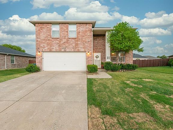 3rd image of 1729 Creek Bend Ln