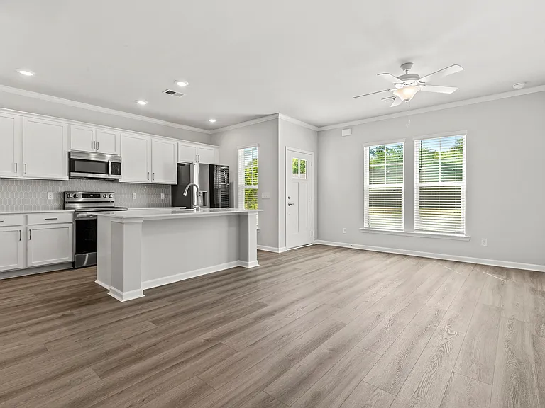 Bull River Bluff Apartments - Unit 8 — Photo 7