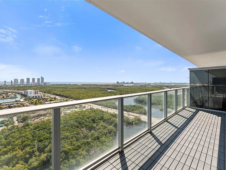 16385 Biscayne Blvd #3120 — Photo 12
