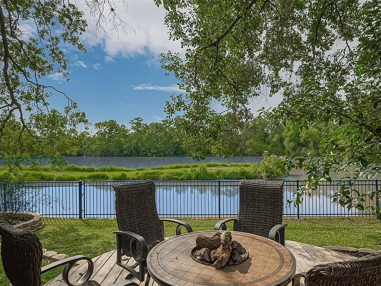 1123 Horseshoe Dr — Photo 47