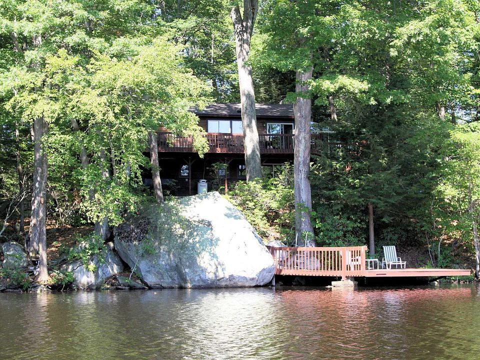 1st image of 16 Loggers Ct