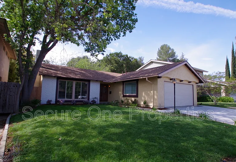 29362 Hillrise Dr — Photo 1