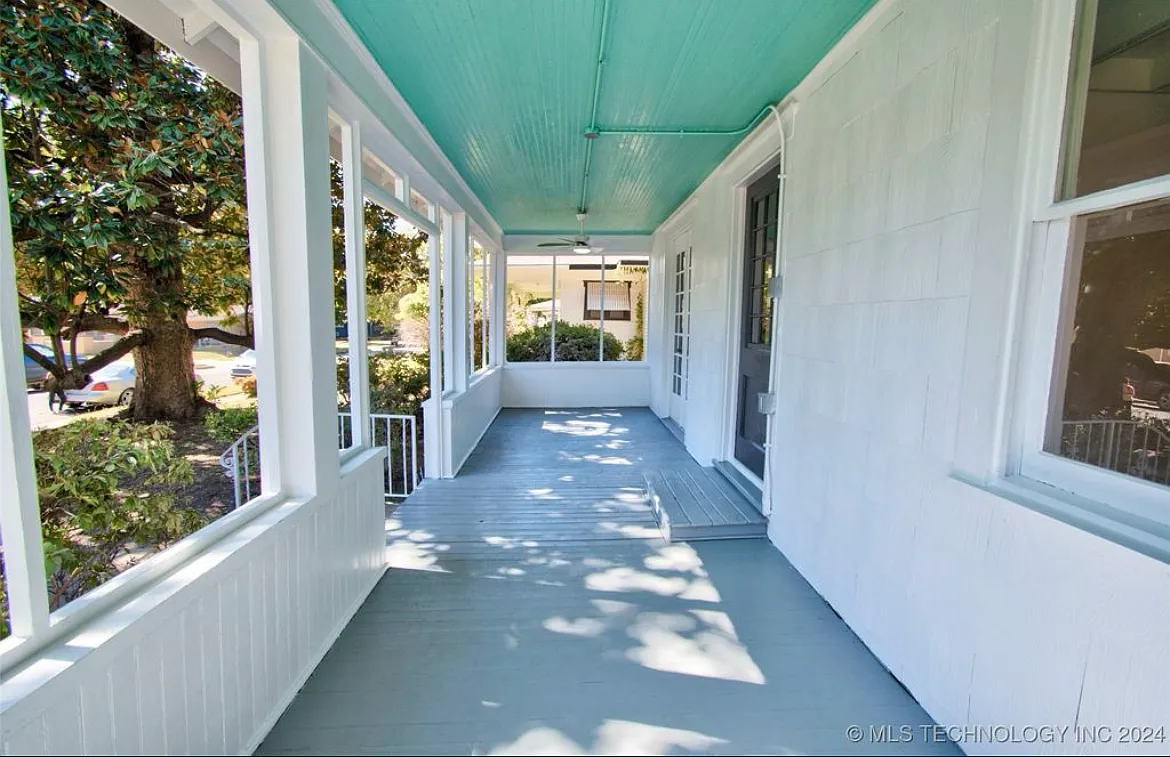 4 bed, 2239 sqft, $1,600 — Photo 2