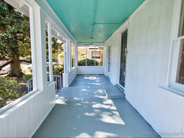 2310 Boston St — Photo 2