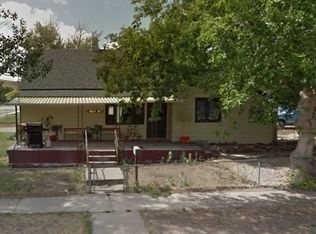 404 8th St, Rawlins, WY 82301