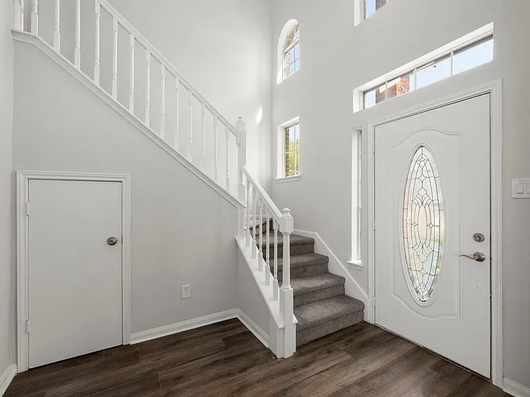 16518 Elmwood Point Ln — Photo 2
