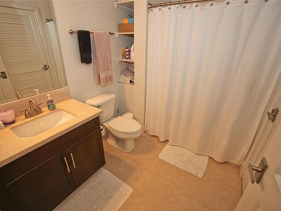 2nd image of 2349 Jefferson St Unit 214