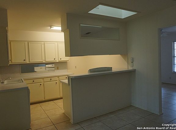 5th image of 107 Gladiola Ln