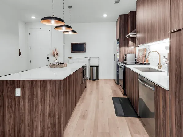 1701 Simond Ave Unit 304, Austin, TX 78723