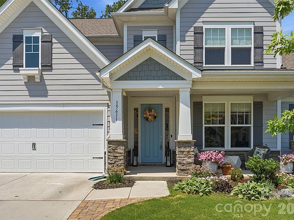 2nd image of 15611 Walnut Hill Dr