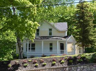 119 Clinton St, Petoskey, MI 49770