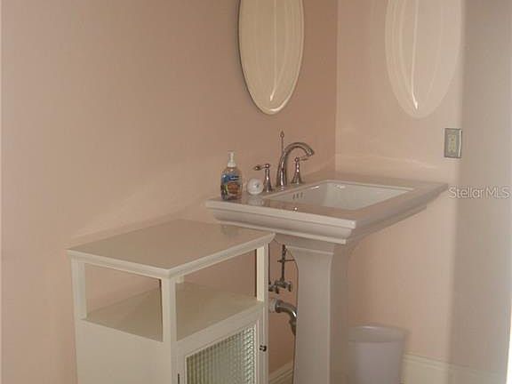 5th image of 1000 S Harbour Island Blvd APT 2406