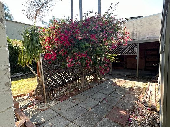 5th image of 3043 Union St #3051