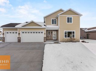 2029 Sandhill Dr, Prairie Du Sac, WI 53578
