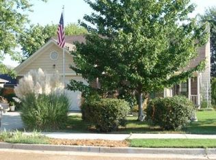 103 Black Oak Dr, Huntsville, AL 35811