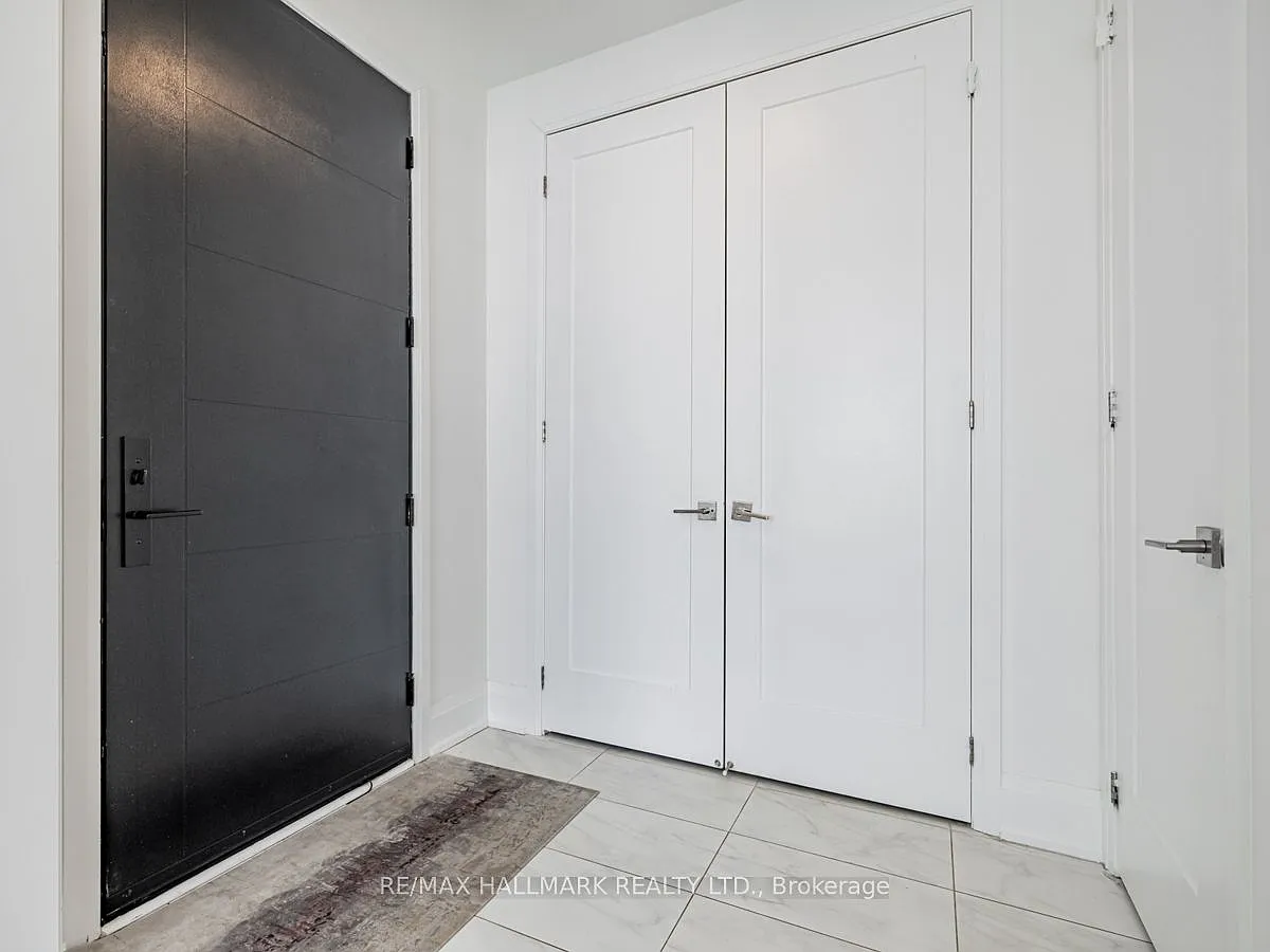 4 bed, $4,690 — Photo 2