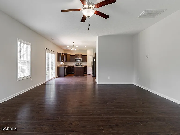 3118 Bettye Gresham Ln — Photo 12