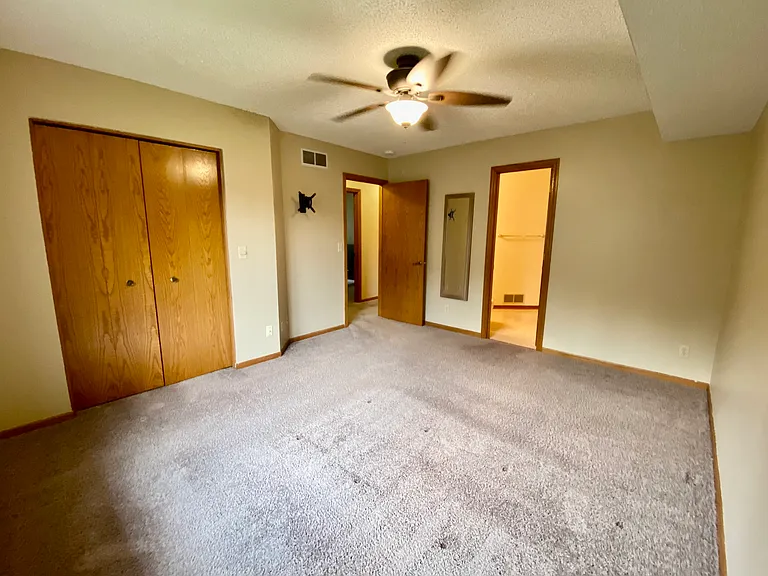 8626 Seasons Ct — Photo 11