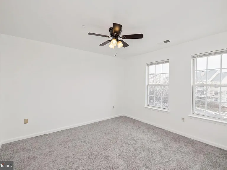 1025 Gardenview #301 — Photo 15