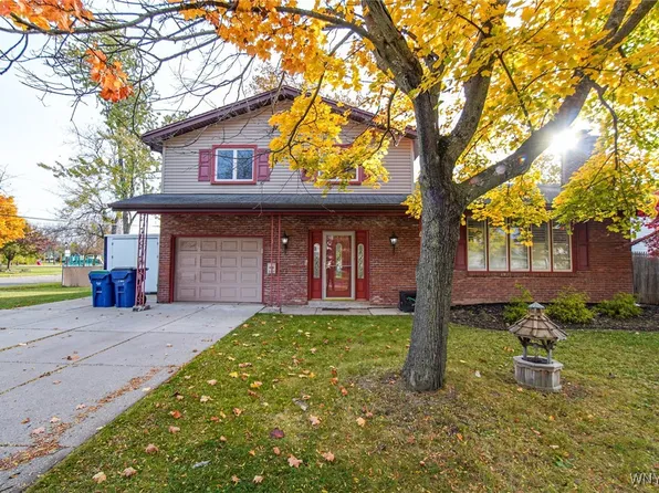 255 Willow Green Dr, Amherst, NY 14228