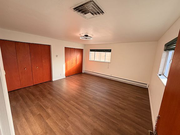 3rd image of 1943 Gunnison Ave #B