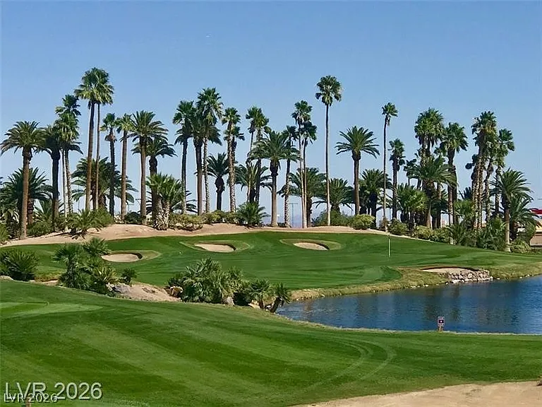 212 Fairway Woods Dr — Photo 32