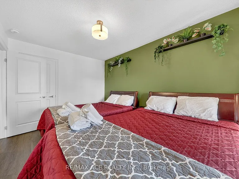 171 Snowbridge Way #26 — Photo 31