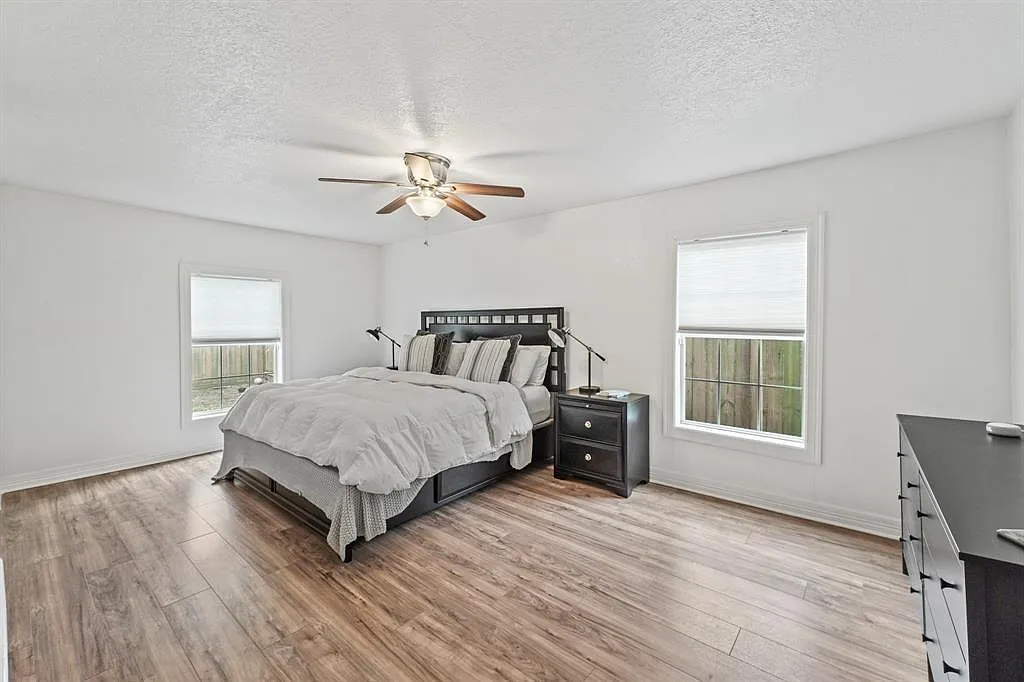 3 bed, 2.0 bath, 1654 sqft, $2,195 — Photo 4