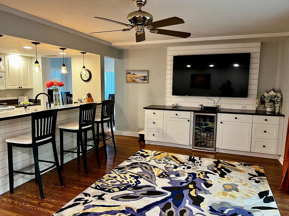 Living room and kitchen bar