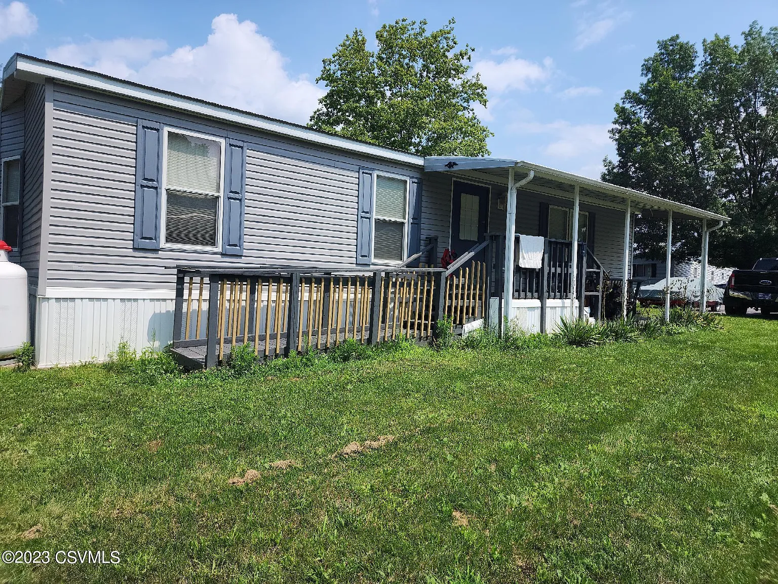 357 Satellite Dr photo 1