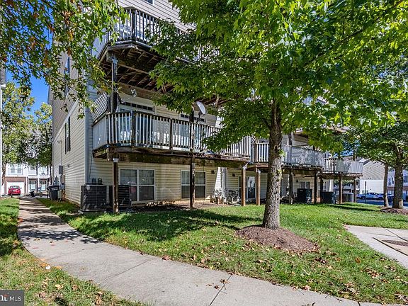 4th image of 1821 Cedar Cove Way #201