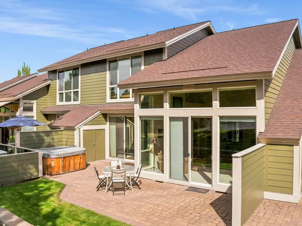 743 Sage Country Ct, Redmond, OR 97756