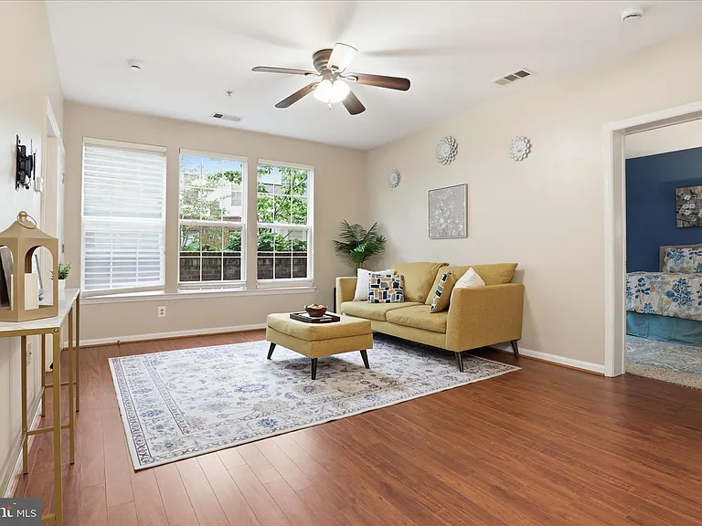 801 S Greenbrier St #103 — Photo 15
