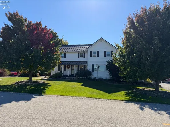 12848 East St #24, Republic, OH 44867