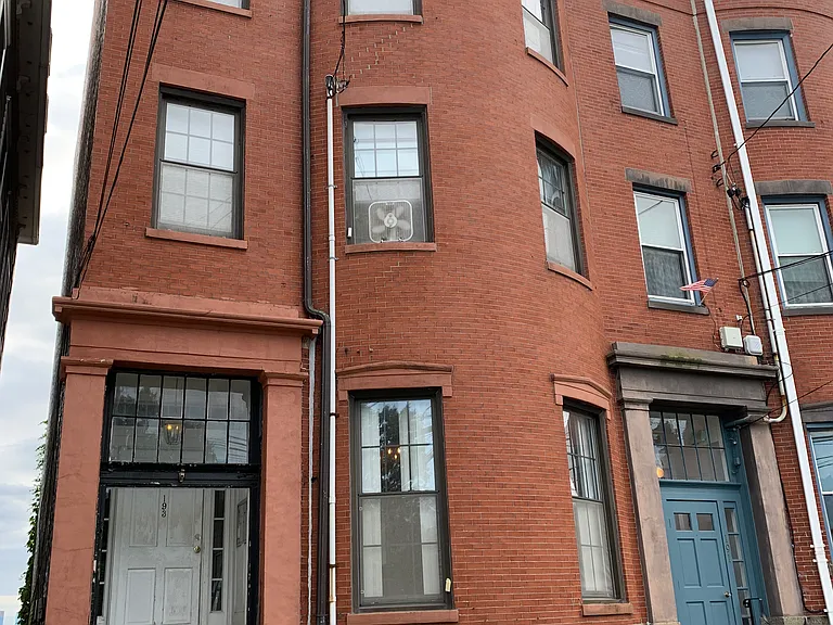 193 Webster St #B — Photo 1