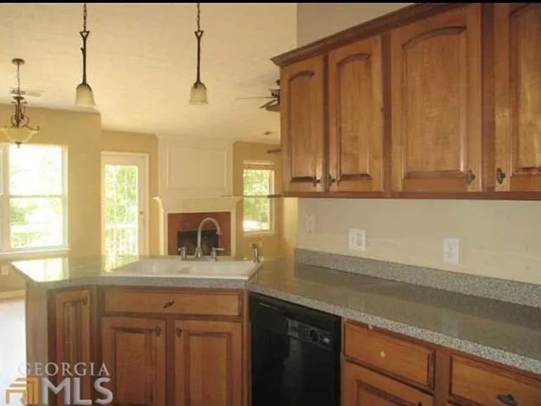 4305 Brighton Ct NW — Photo 3