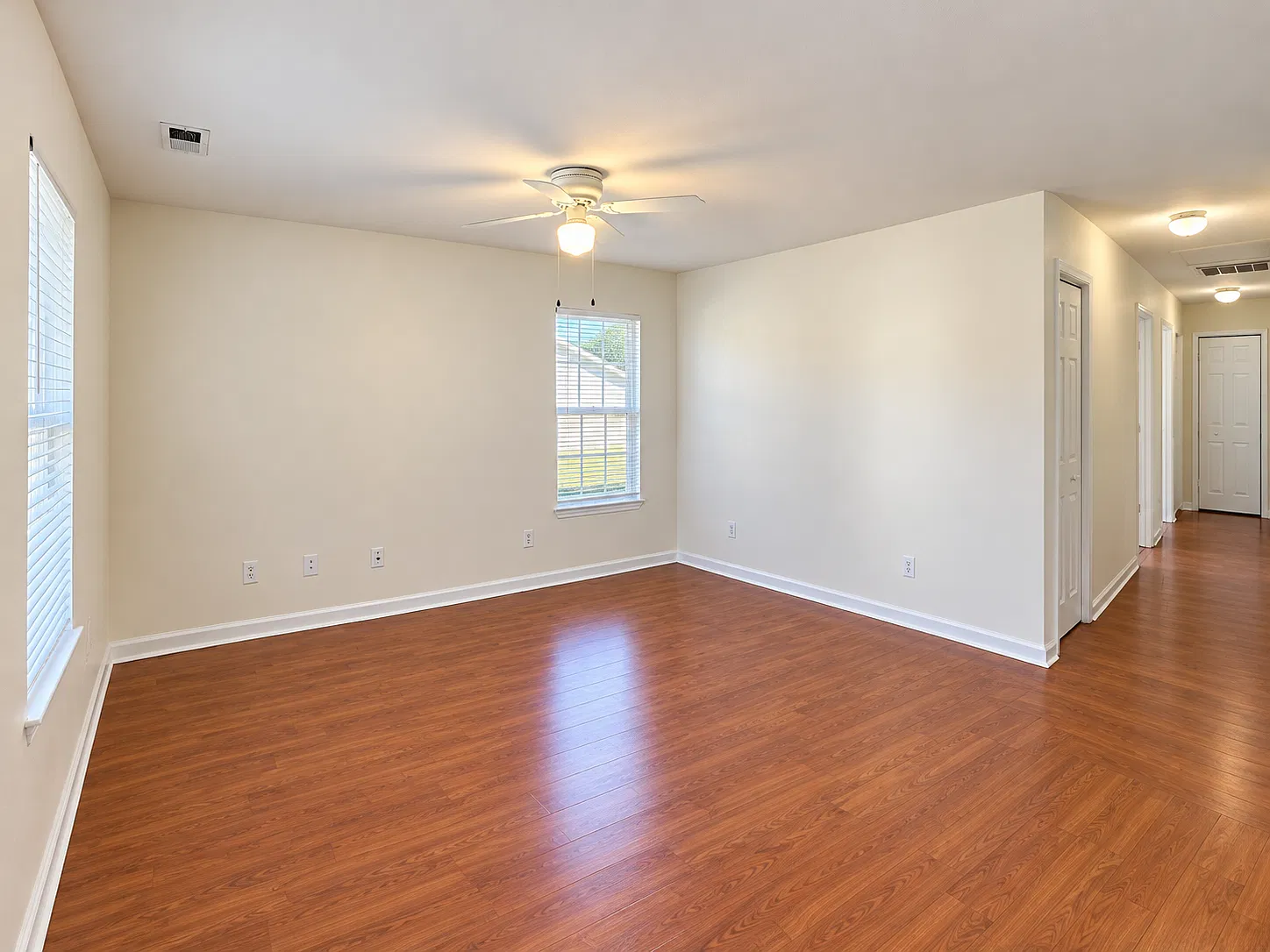 3 bed, 1142 sqft, $1,495 — Photo 3