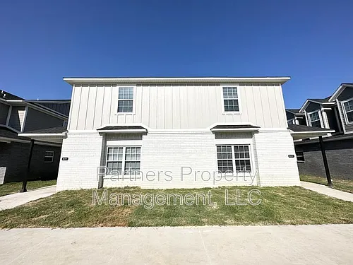 823 S Amarillo Ave #2 Photo 1