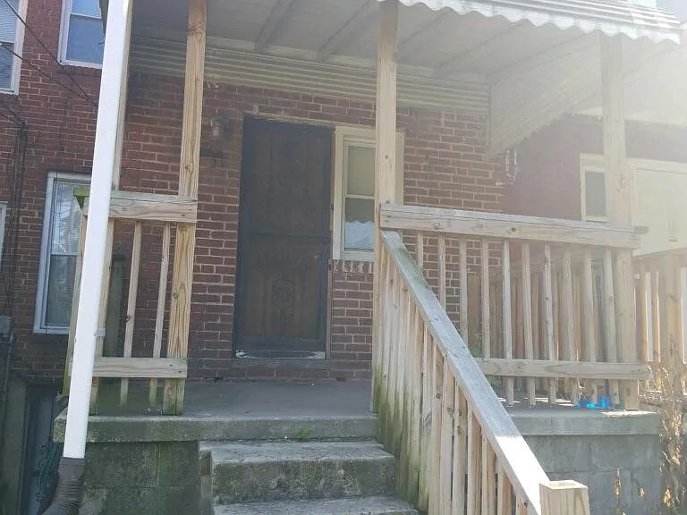 2704 W Lanvale St — Photo 17