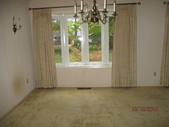 5th image of 5959 Mills Creek Ln