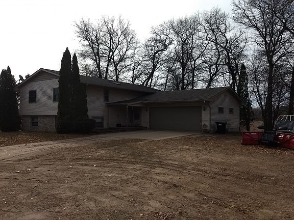 3rd image of 17862 Concord Dr NE