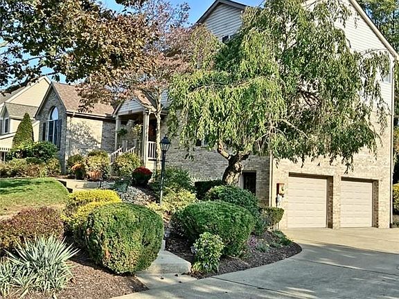 2nd image of 304 Hillcrest Dr