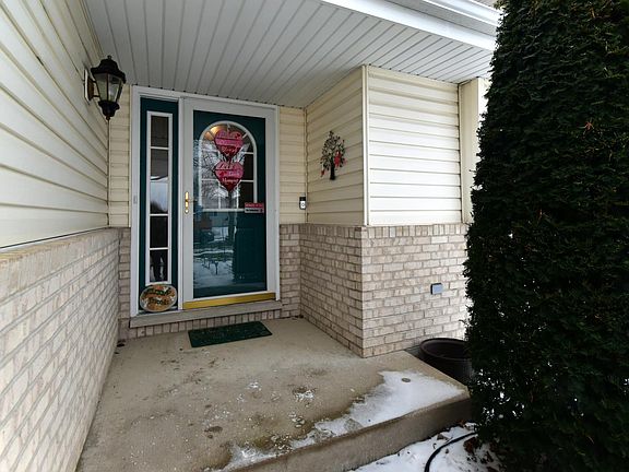 2nd image of 2309 Gustave Ln